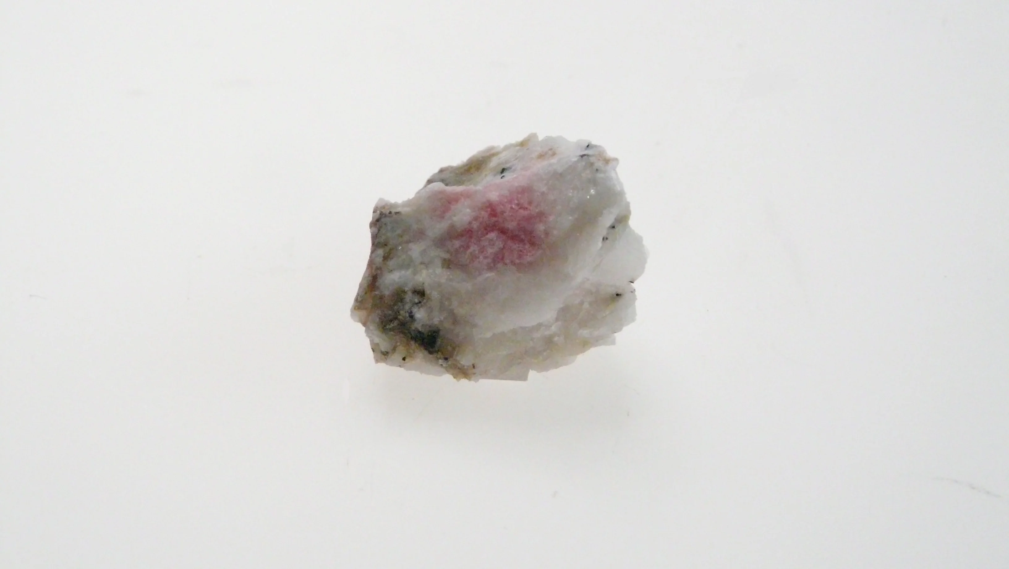 Tugtupite