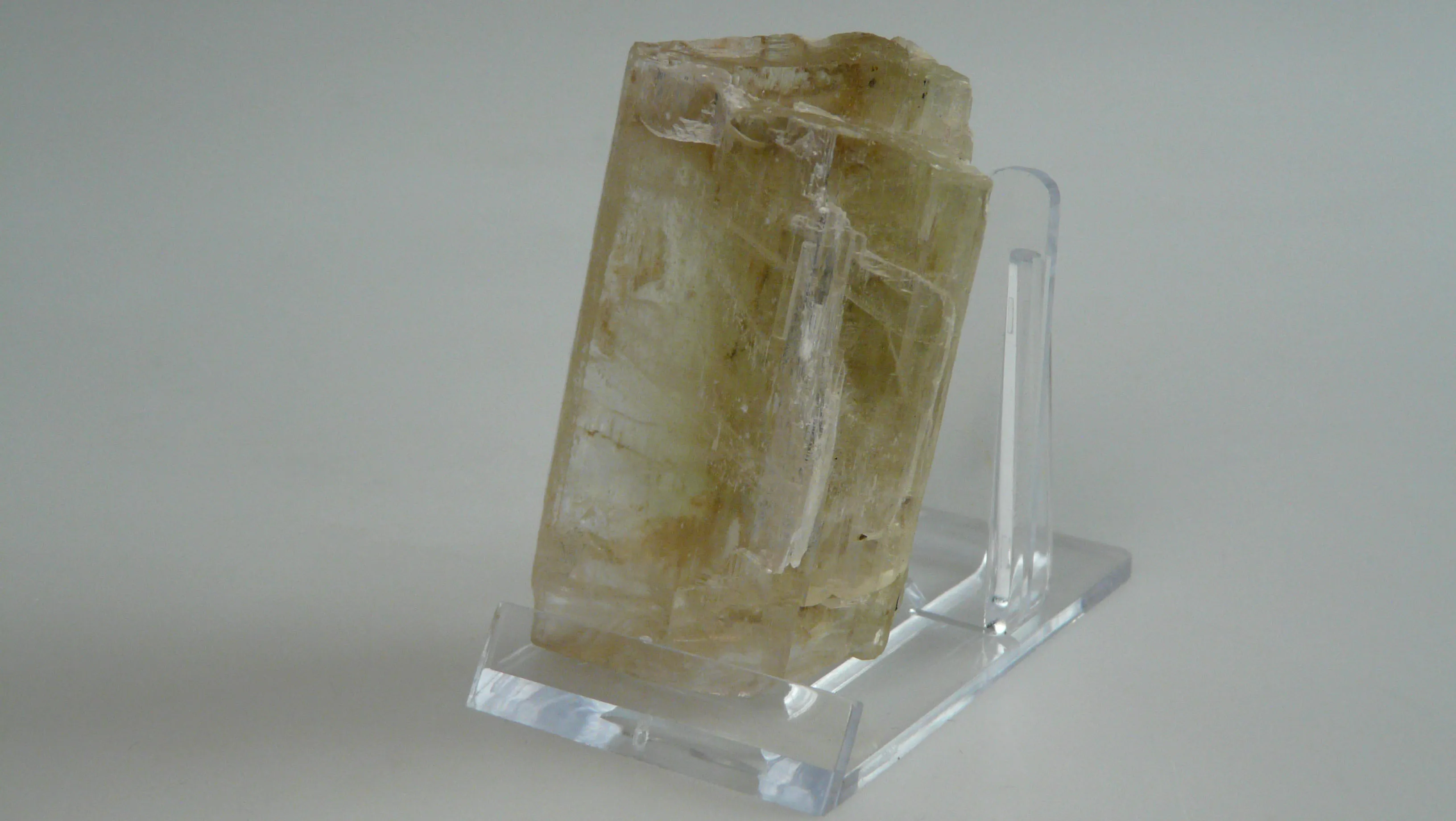 Hiddenite