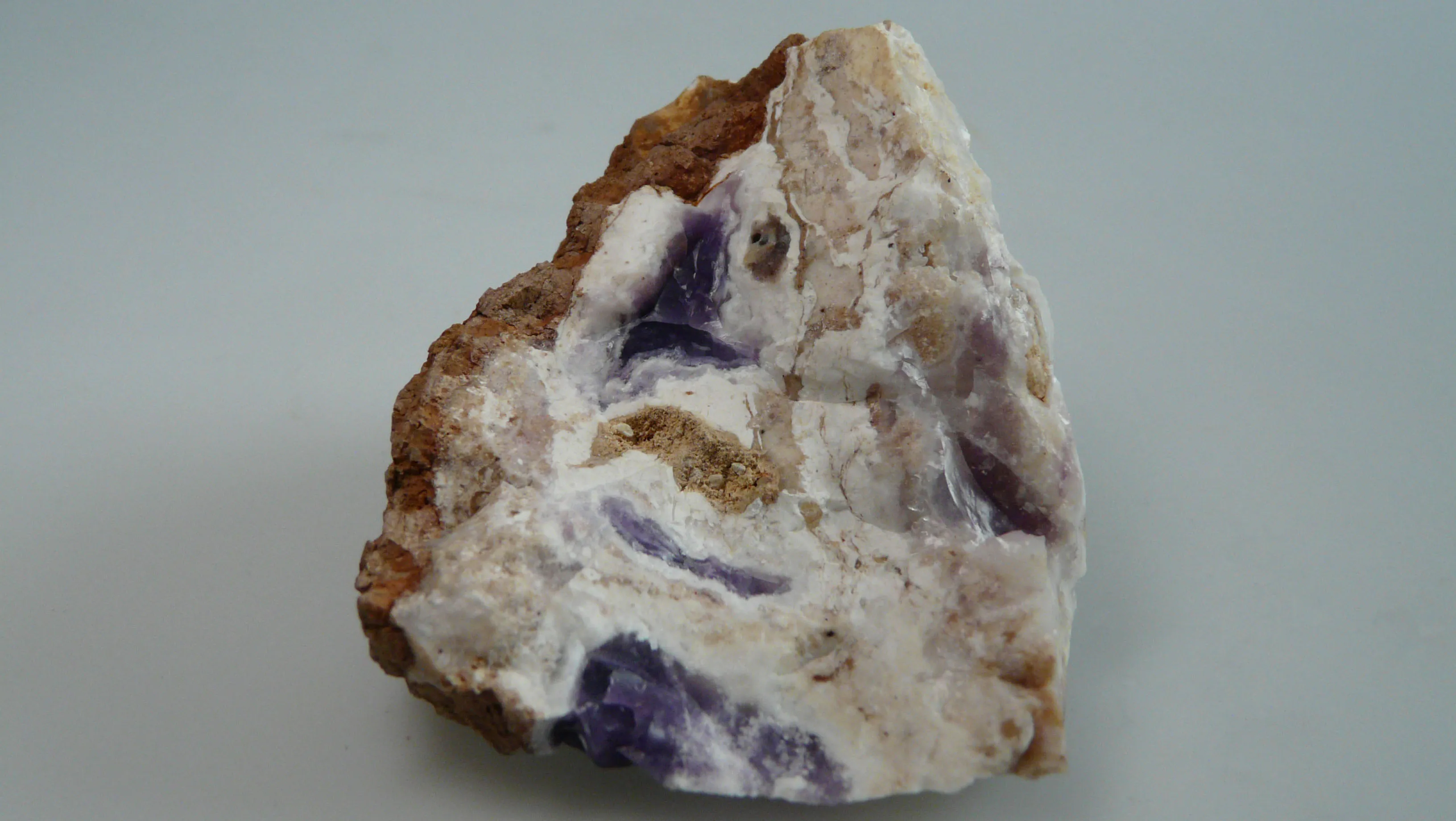 Bertrandite